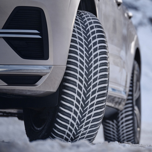 Nokian Snowproof 2 SUV 255/45R20 105V XL