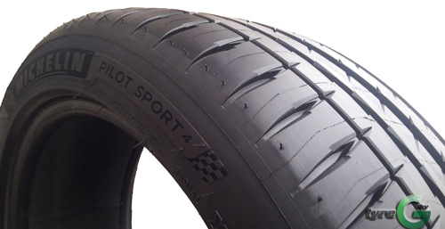 Michelin Pilot Sport 4 235/40ZR18 95Y XL