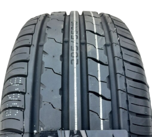 Royal Black Royal Performance 235/45R17 97W XL