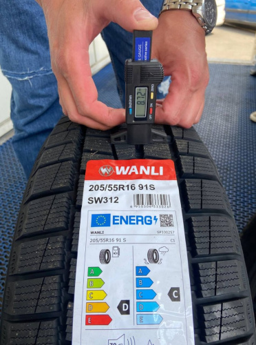 Wanli SW312 225/55R17 97S